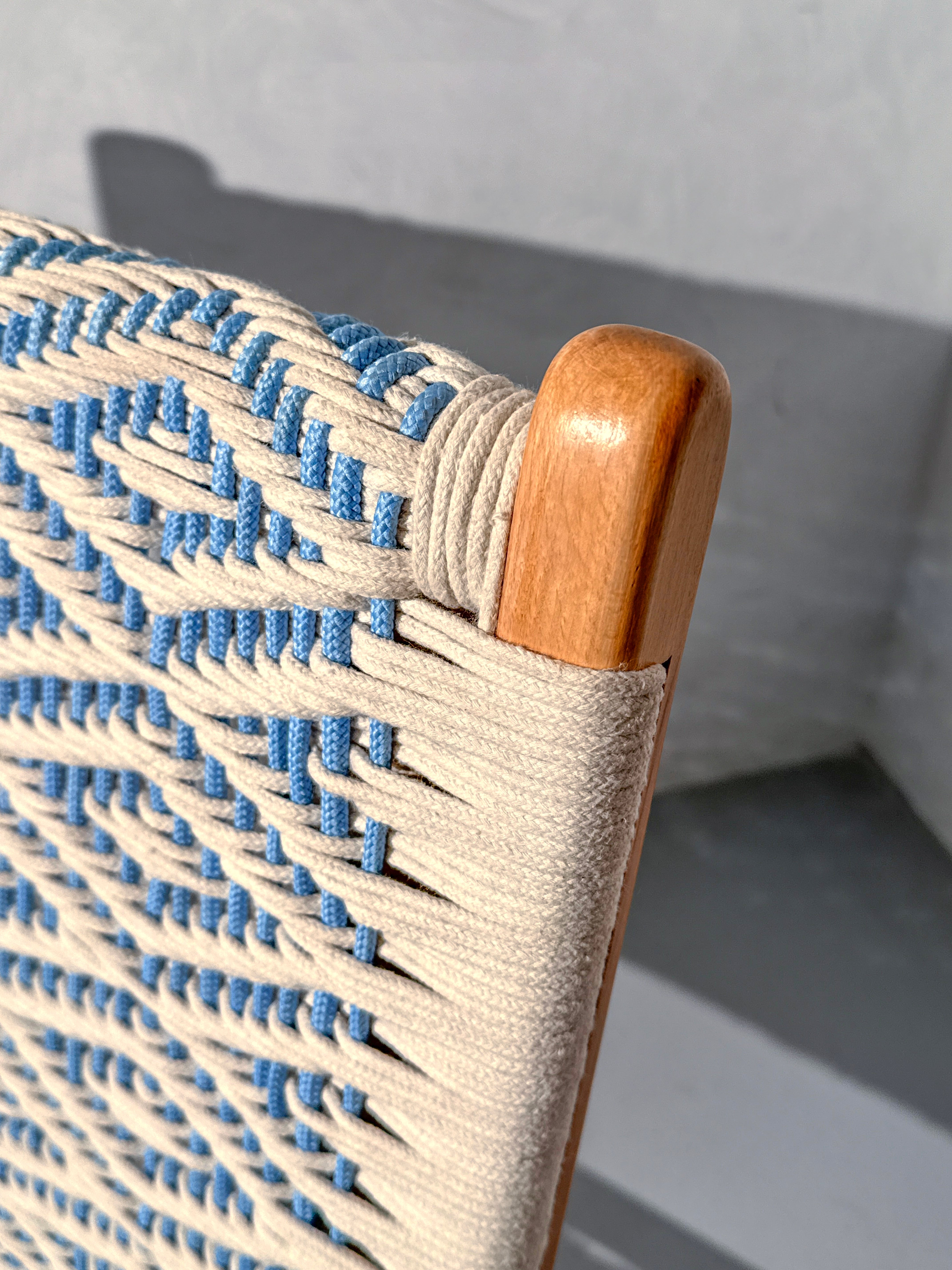 Manoria Chair
