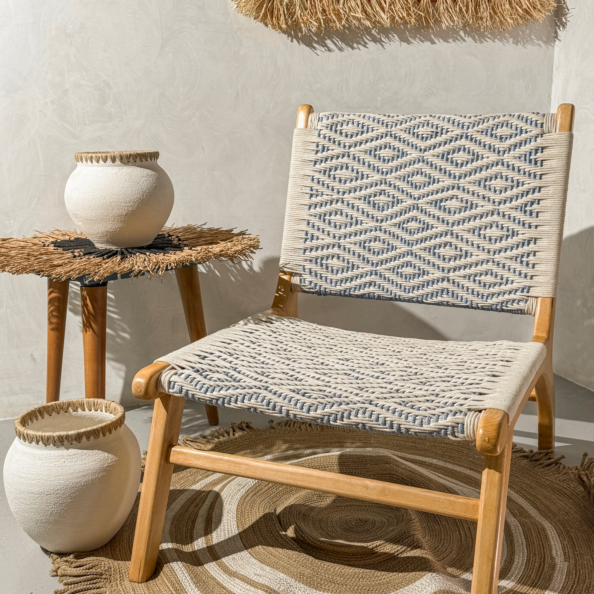 Manoria Chair