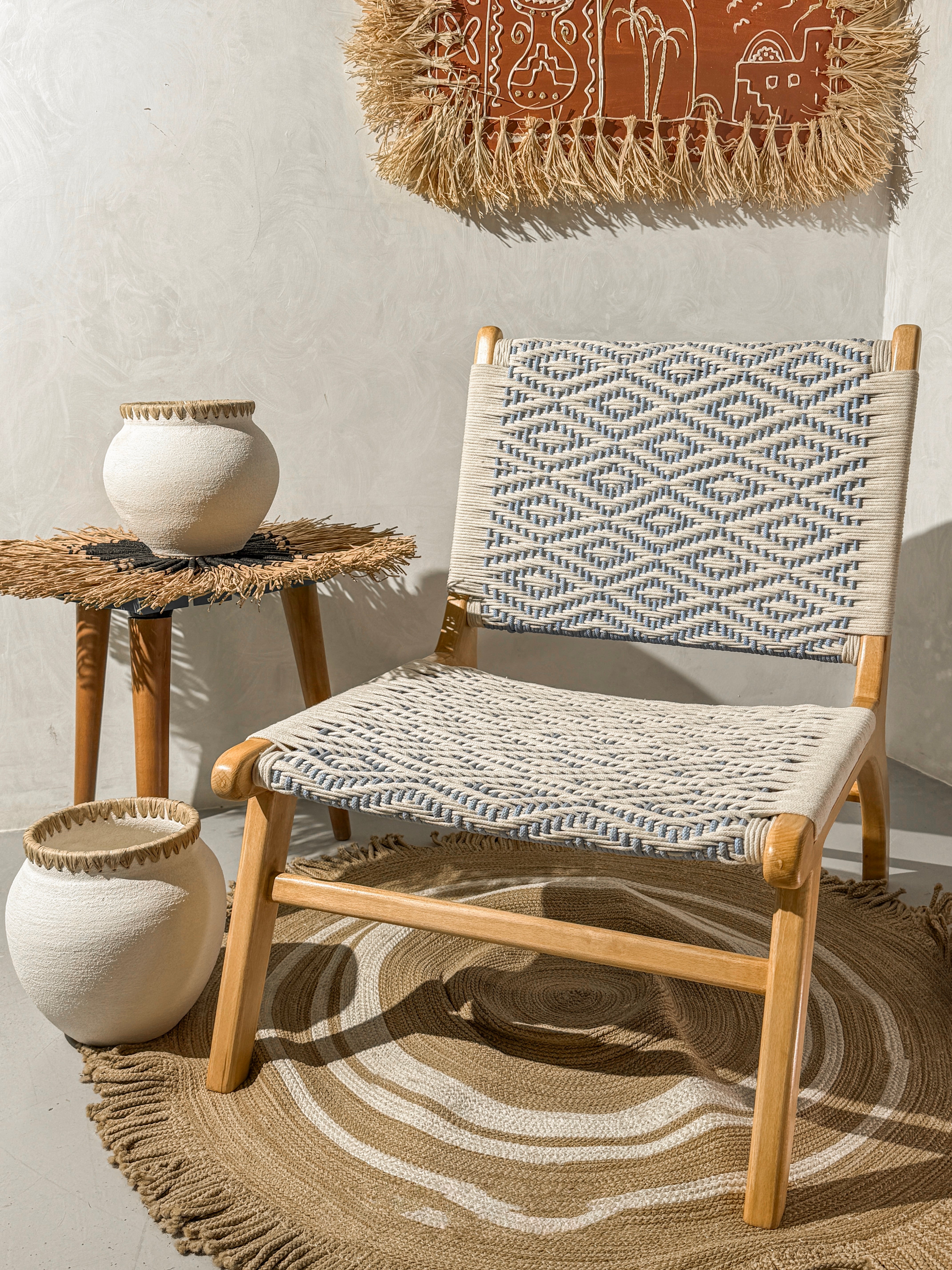 Manoria Chair